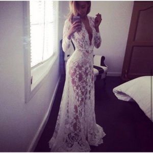 New Beautiful Lace Floor Length Maxi Dress